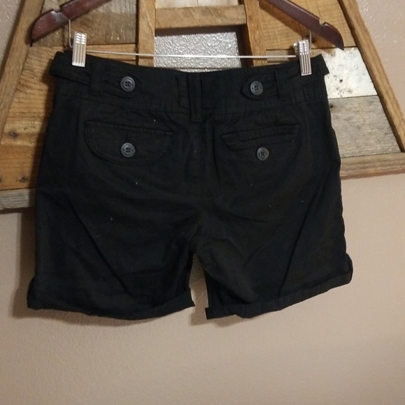 Black rolled leg Jolt sized 3 shorts gently worn - Picture 8 of 8